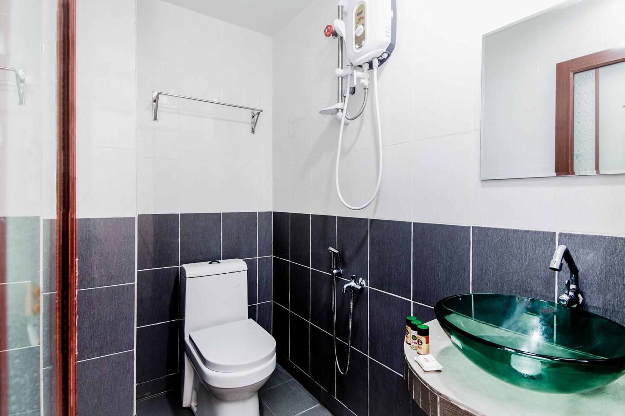 Super Oyo 258 Hotel Smc Alam Avenue Shah Alam Eksteriør billede